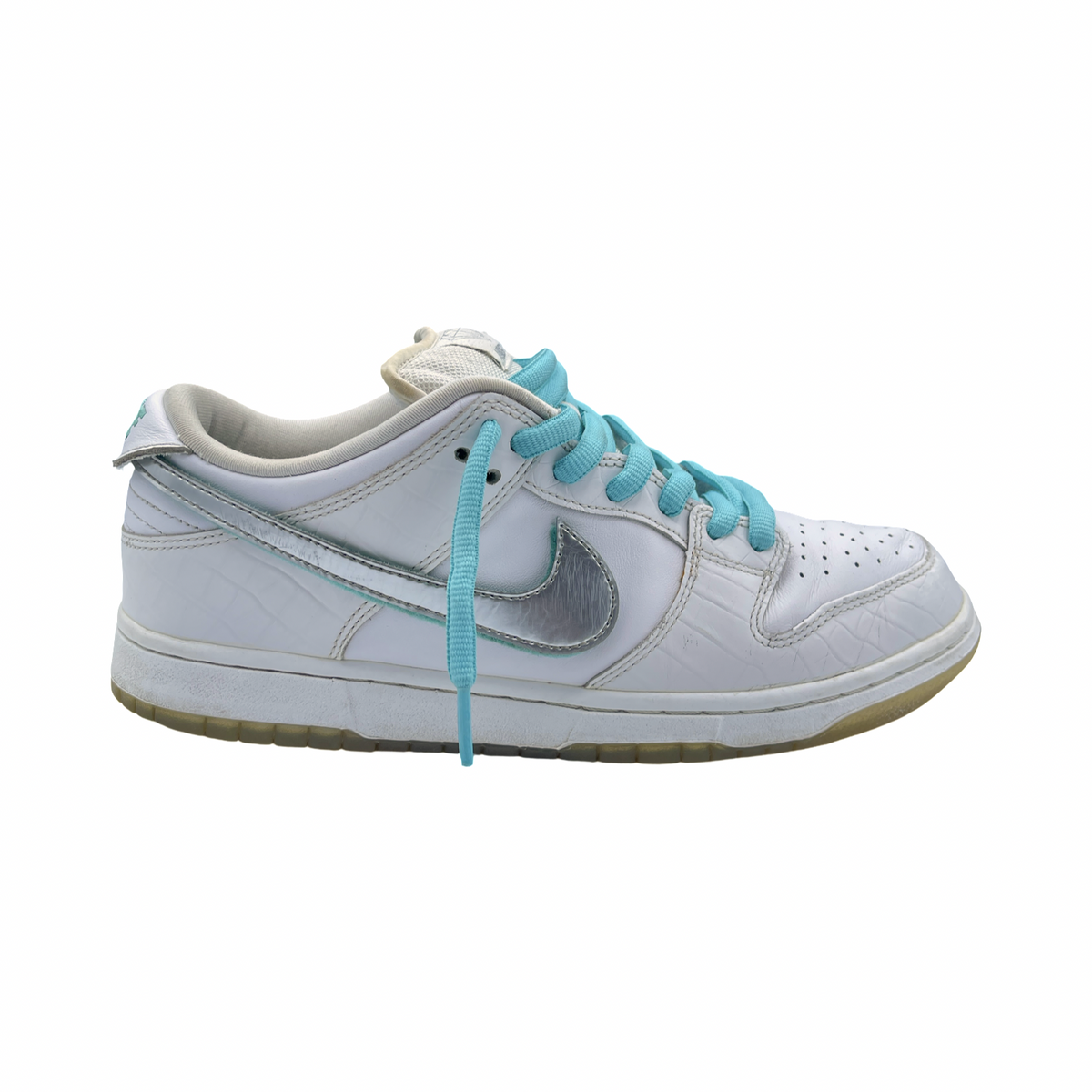 Nike SB Dunk Low Diamond Supply Co. White Diamond