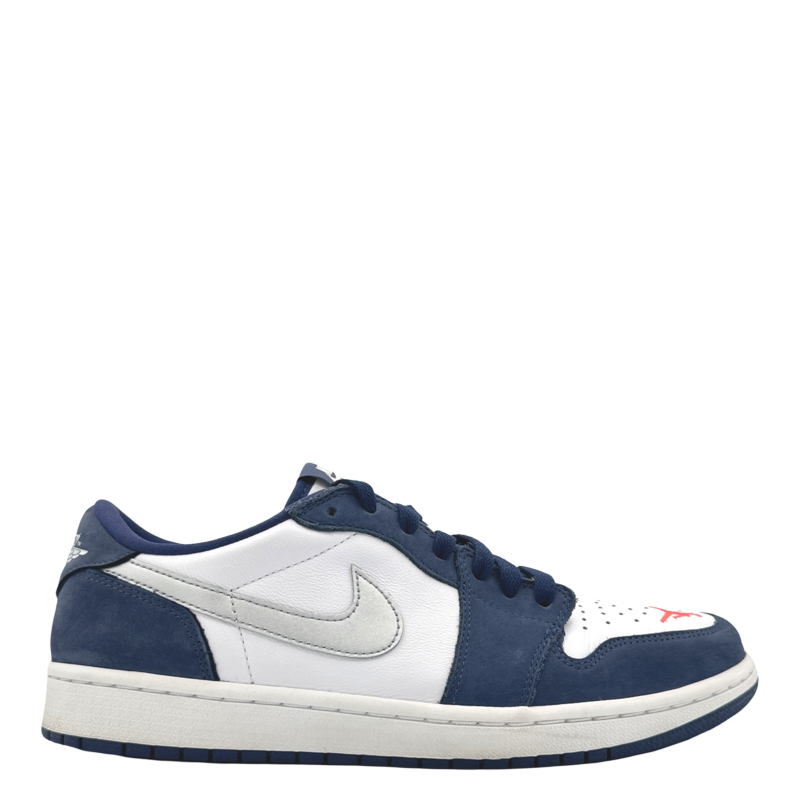 Jordan 1 Low SB Midnight Navy - Pre-Owned Sneakers