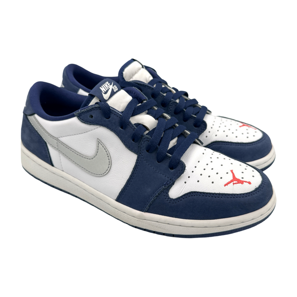 Jordan 1 Low SB Midnight Navy - Pre-Owned Sneakers
